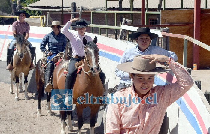 NUEVAS ESTRELLAS.- Estos chicos son de Calle Ortiz, Bellavista, Calle El Río y 21 de Mayo, debutarán la tarde del sábado 15 de enero.