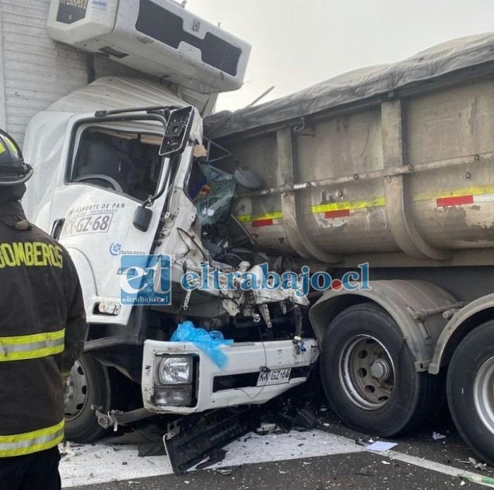 Accidente vehicular de dos camiones dejó una víctima fatal y dos personas con lesiones graves en la ruta 5 en Llay Llay.