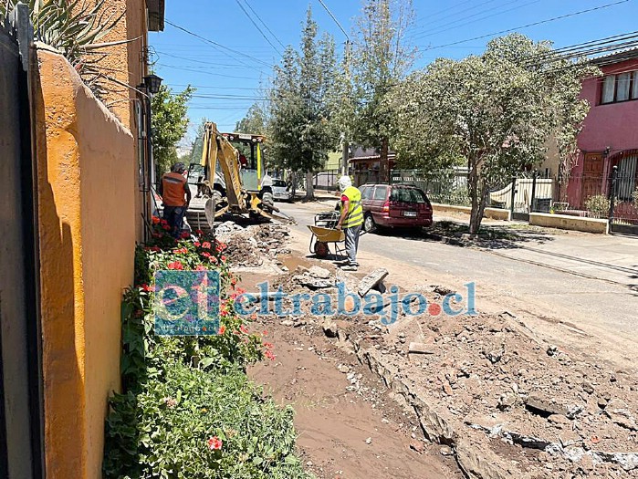 Acá obras de Joaquín Oliva, que definitivamente corresponden a la Municipalidad de San Felipe a través de un Programa de Mejoramiento Urbano.