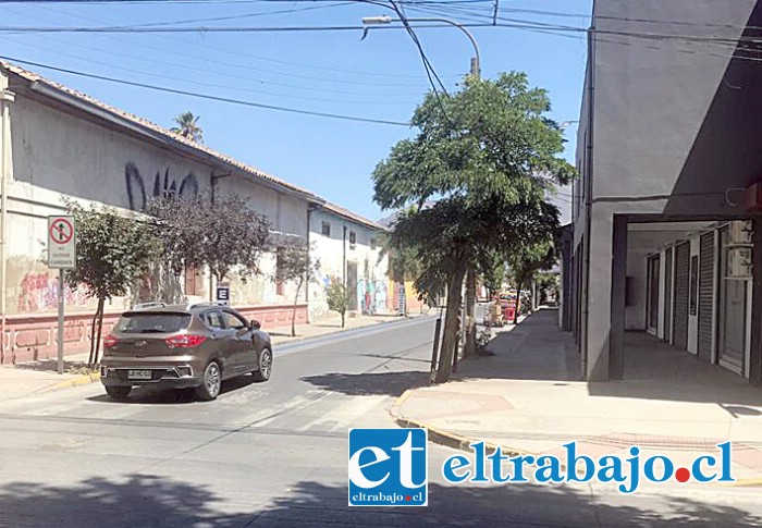 En este lugar ocurrieron los hechos, calle Salinas al llegar a la Avenida Chacabuco.