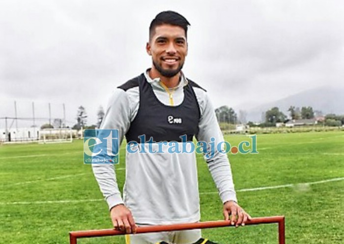 Álvaro Césped es un experimentado volante central con pasos en varios equipos de la B chilena.