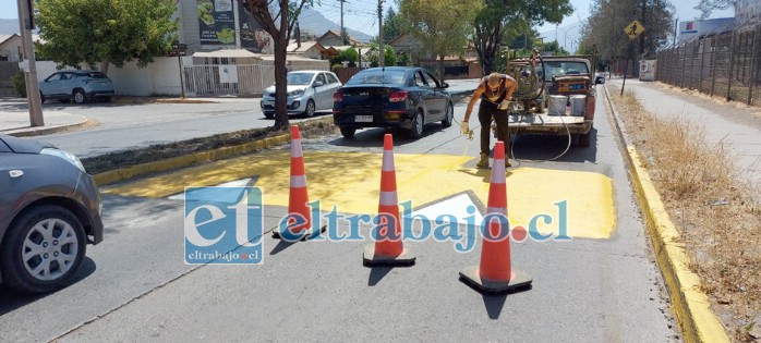 Uno de los reclamos o quejas más comunes de los automovilistas es la falta de pintado de los lomos de toro, los cuales al no ser visibles provocan situaciones de riesgo.