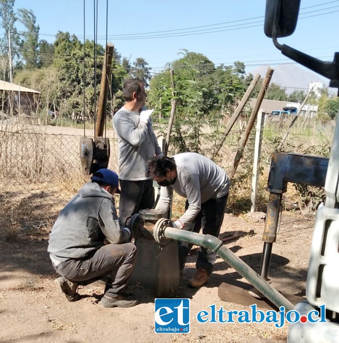 SSR de La Troya logró bajar la bomba y poder asegurar el suministro de agua.