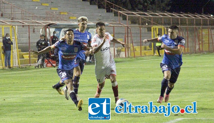 Los albirrojos llegan invictos al pleito de esta noche en el Municipal, reducto donde hasta ahora han sido implacables.