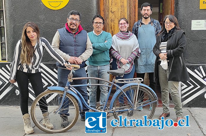 ELLOS AL FRENTE.- Aquí tenemos a parte de los artistas involucrados en esta celebración del Día del Patrimonio.