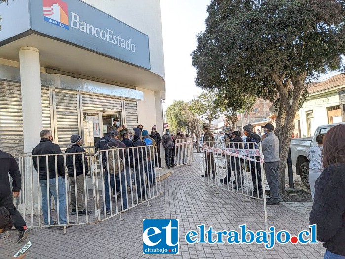 Frontis del Banco Estado de Llay Llay, donde el comerciante depositó el dinero, algo que los delincuentes ignoraban.