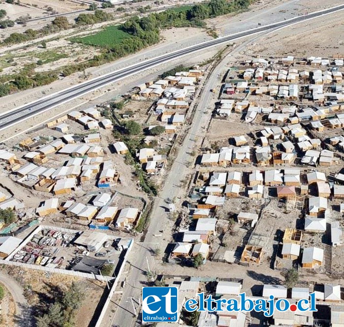 Una vista panorámica de la toma en el sector poniente de San Felipe.