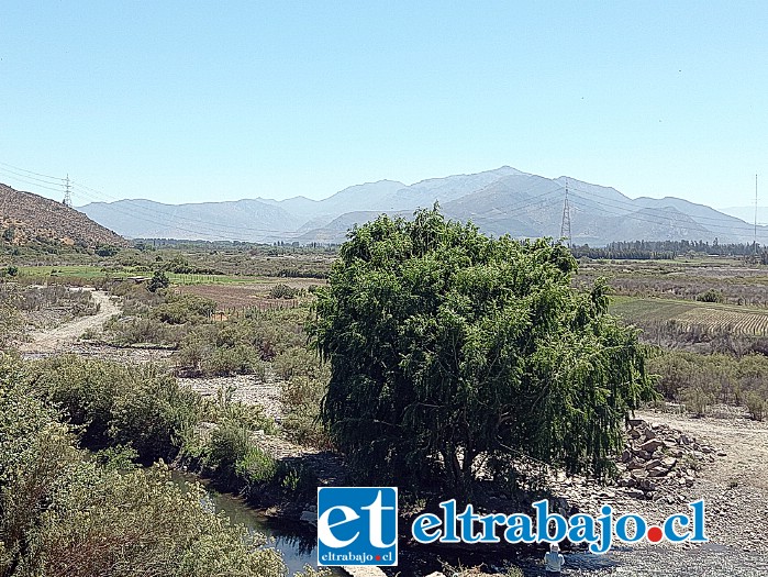 Una vez más el valle de Aconcagua tendrá que sacrificar su escasa disponibilidad del recurso hídrico para llenar el embalse de una empresa privada como Esval, la cual hasta donde sabemos no ha hecho inversión alguna para resolver ese problema.