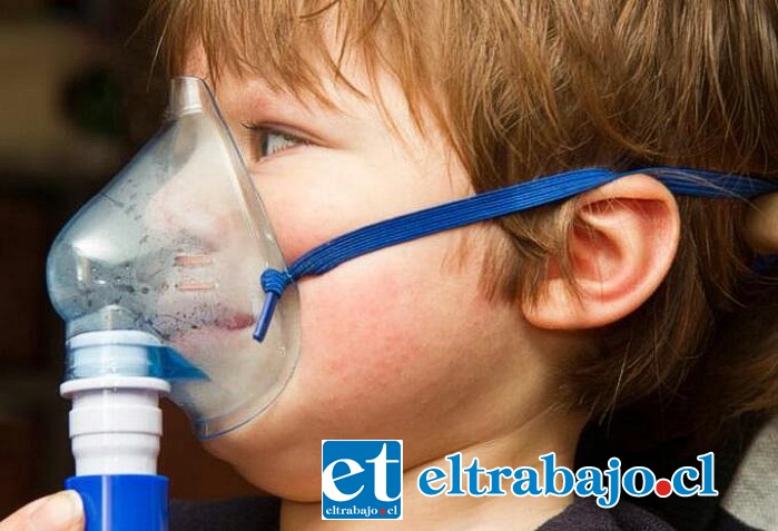 El alza en las enfermedades respiratorias pediátricas preocupa al Colegio Médico Aconcagua. (Referencial)