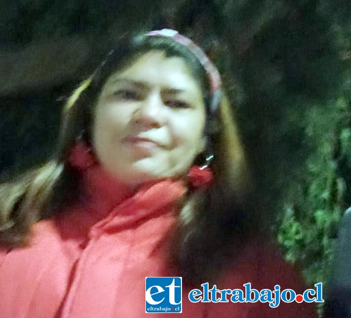 Karina Maldonado Santos, es la persona cuyo padre busca desesperadamente.