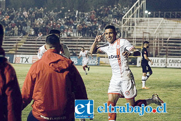 Mario Briceño abrió el marcador y el pasaje a la alegría para los hinchas del Uní Uní (Foto @USanFelipeSADP)