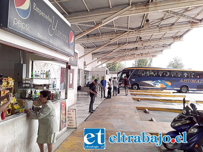 Terminal de buses San Felipe donde este martes se produjo la agresión contra un presunto estafador. (Archivo)