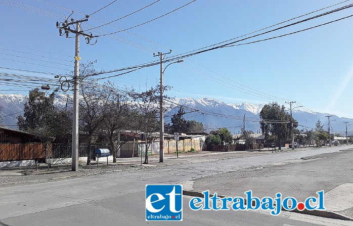 Población El Esfuerzo vista desde Avenida Diego de Almagro.