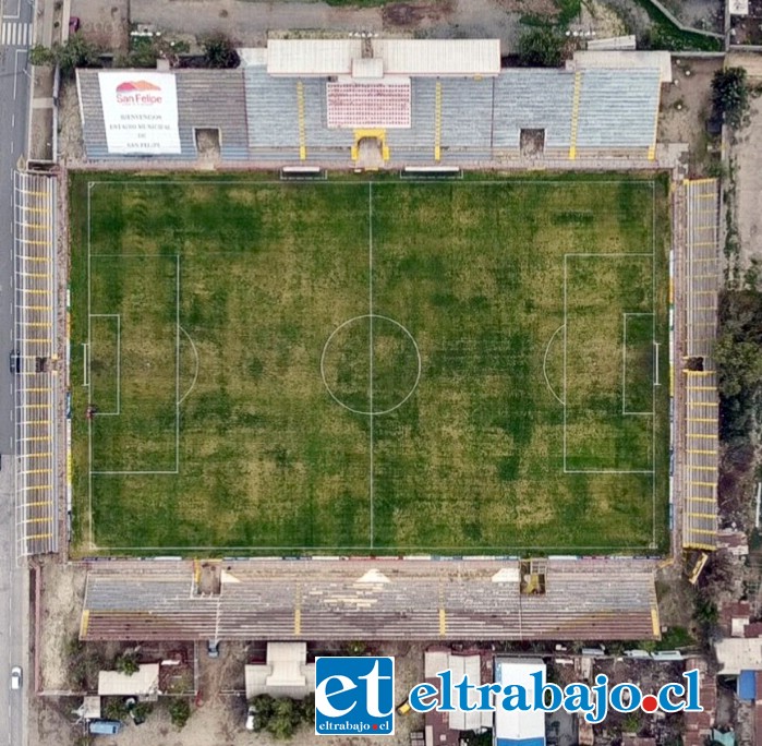 Así luce actualmente el Estadio Municipal. Galería Andes fue clausurada por su mal estado.