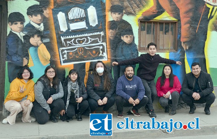 Una decena de jóvenes de la comuna aprendieron técnicas del muralismo, lo que implementaron a través de la construcción de diez murales en las dos versiones del taller.