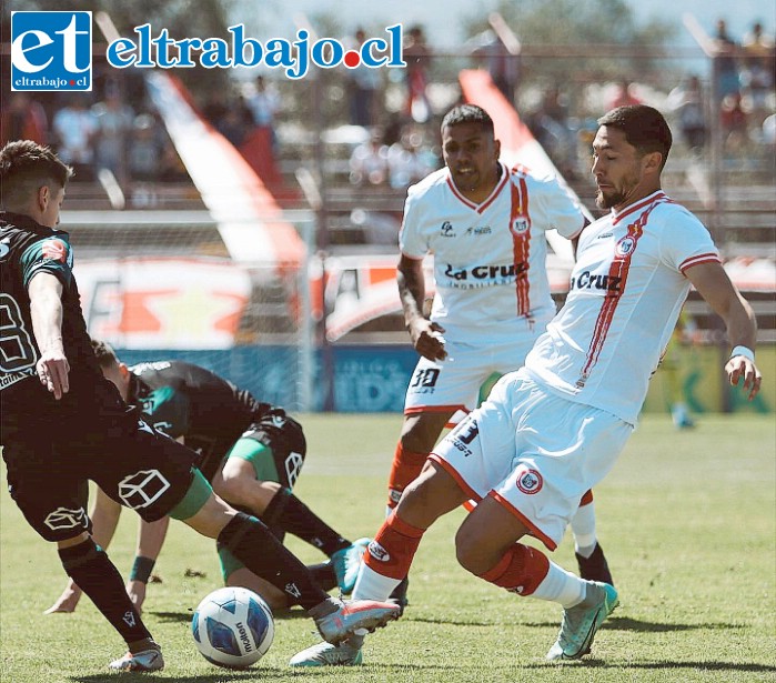 El duelo se caracterizó por la intensidad y fricción en la marca.