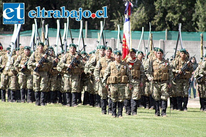 Por primera vez el desfile en Panquehue tuvo carácter cívico militar, por la presencia del destacamento de Montaña Nº3 Yungay, que asistió con la banda instrumental y una unidad de formación al estadio Los Libertadores de La Pirca.