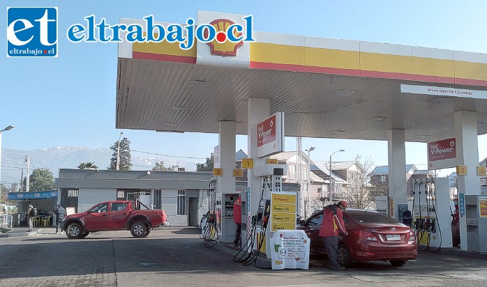 Grupo de tres delincuentes, armados y a rostro cubierto, asaltaron a trabajadora del servicentro Shell de la Avenida Encón.