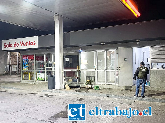 Delincuentes fueron detenidos tras asaltar a trabajadores del servicentro Shell de la Avenida Maipú.