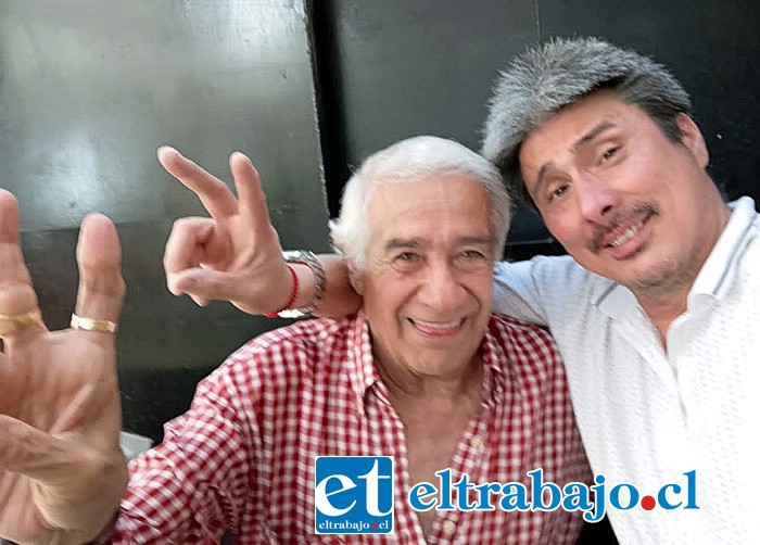 ‘Chincol López’ junto al gran ‘RP’ en su restorán ubicado en Avenida Yungay, al costado del Terminal de Buses de San Felipe.