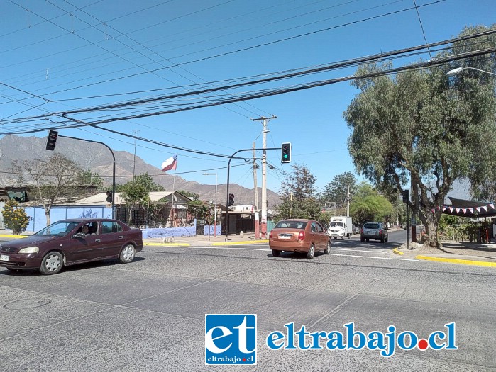 Los semáforos en Sargento Aldea con Hermanos Carrera ya se encuentran totalmente operativos y conectados a la UOCT Valparaíso.