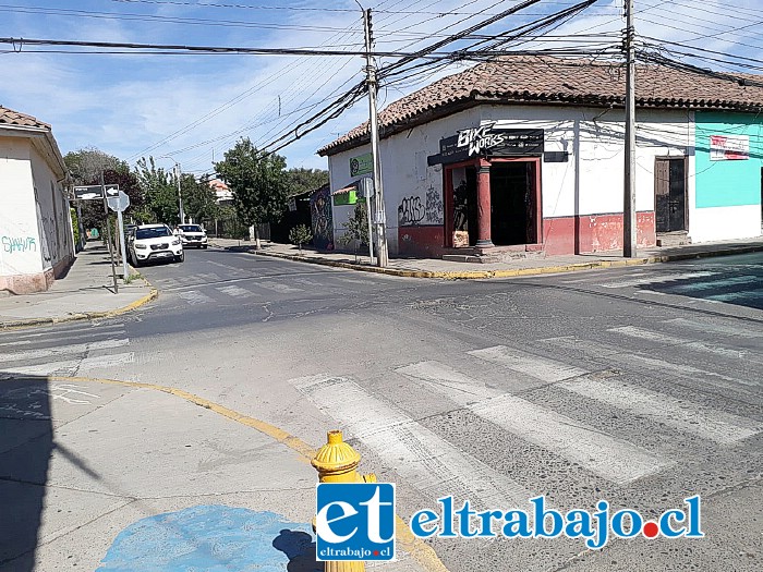 En esta intersección de San Martín con Portus se produjo el violento y cobarde asalto.