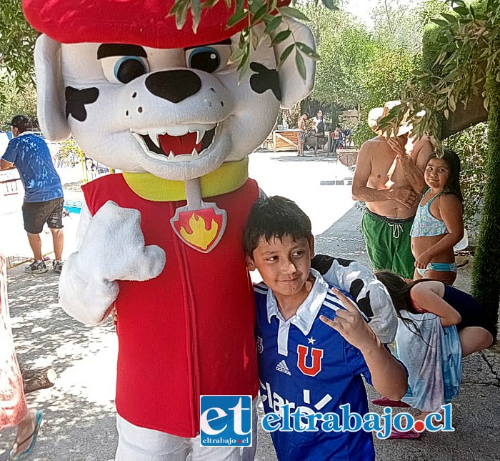 Un ‘Chunchito’ junto a un perrito de los Pow Patrol, Marchal.