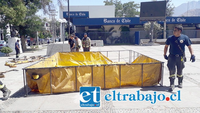 La piscina acumuladora de agua resultó con serios daños.