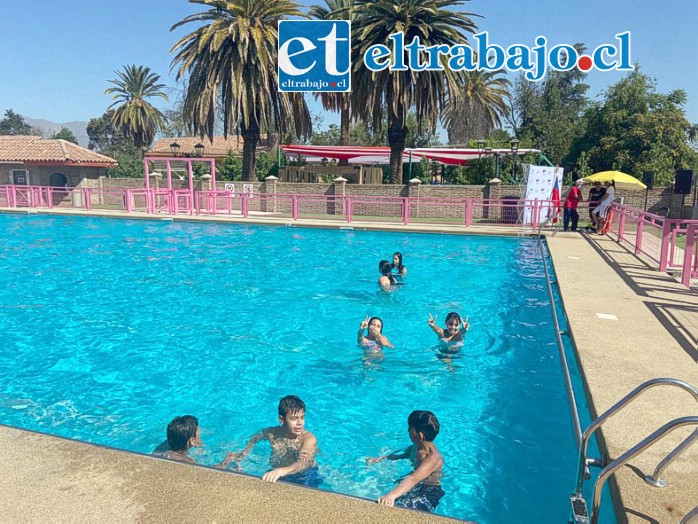 La piscina estará abierta a todo público y además se impartirán cursos de natación para los más pequeños.