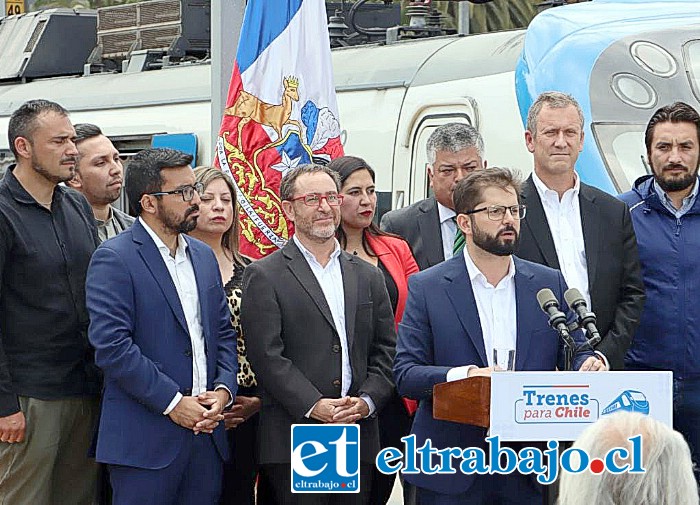 Alcalde Edgardo González Arancibia presente en el anuncio del presidente Gabriel Boric.