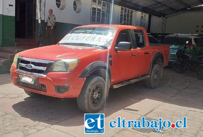 Esta es la camioneta que recuperó Carabineros de Los Andes y que fue robada cuando estaba estacionada en la vía pública.