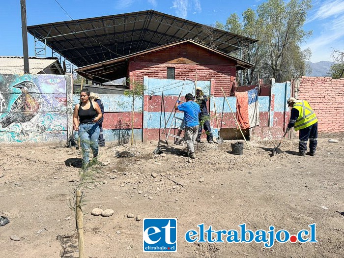 La Dipma junto a residentes del sector iniciaron la recuperación del espacio que se había convertido en un micro basural.