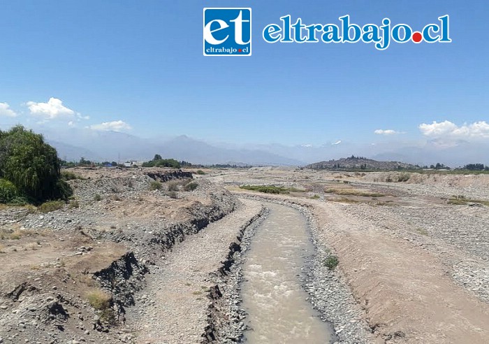 EL RÍO NO ALCANZA.- Nuevos pozos se suman a la extracción de agua debido a la sequía que se está viviendo.