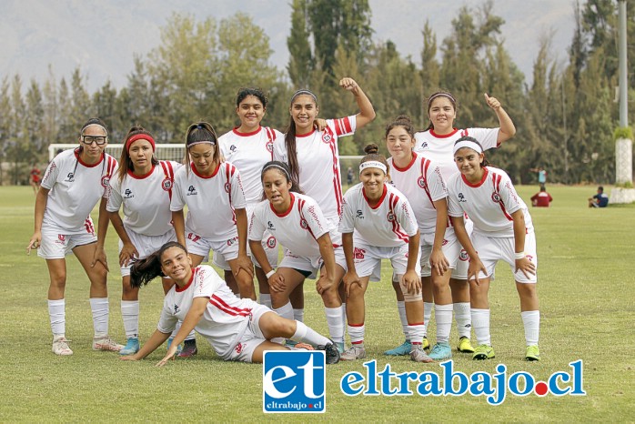 El equipo femenino de Unión San Felipe se estrenó en el torneo de la ANFP.