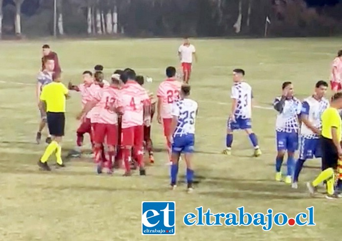 El partido entre La Troya y Reñaca Alto no llegó a su fin a raíz que los viñamarinos abandonaron la cancha.