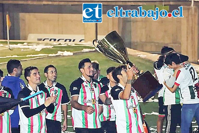 ‘El Roble’ pasó a la historia al ganar la ‘Copa de Campeones’.