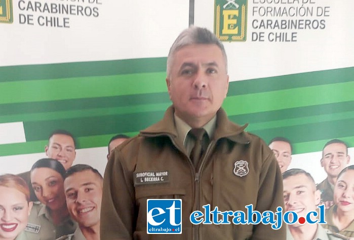 Luis Becerra, Suboficial Mayor, encargado de la Oficina de Postulaciones San Felipe.