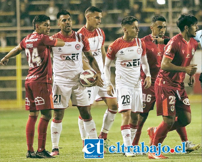 El Uní Uní está obligado a ganar si quiere estar en el grupo de arriba de la serie B.