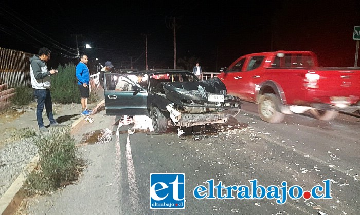 Irresponsable conductor chocó de frente a otro vehículo en el sector del Puente Encón.