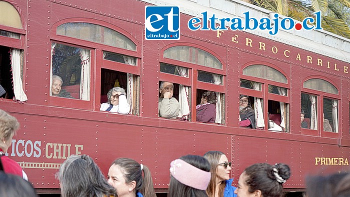 Los vecinos quedaron felices de poder subirse al tren y revivir su nostalgia, en tanto otros nunca habían tenido la oportunidad de viajar en tren.