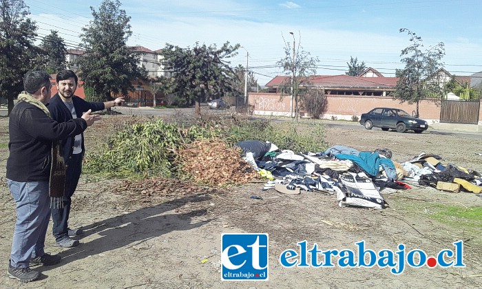 Vecinos del sector deben vivir a diario el problema de la basura que hay frente a sus casas.