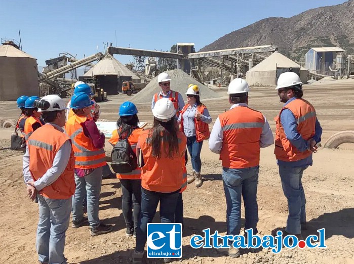 Más de 1.200 personas podrían perder sus puestos de trabajo si se concreta el cierre de la planta ‘Amalia’ de la comuna de Catemu. (Foto archivo)