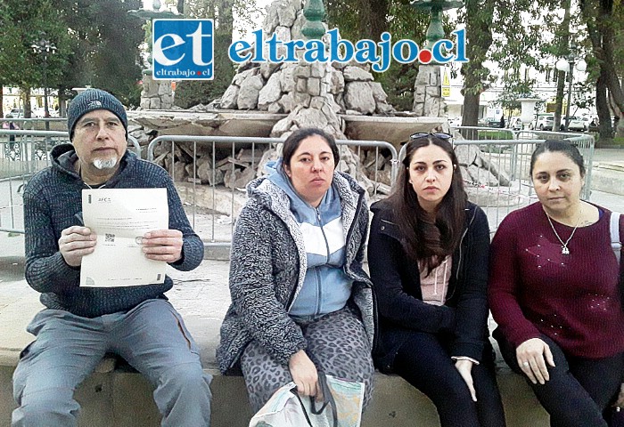 De izquierda a derecha Ricardo Santibáñez Cartes, María José Reinoso, Elizabeth López López y Judith López.