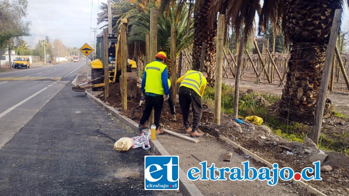 Los trabajos corresponden a un proyecto de seguridad vial orientado a reducir la velocidad de los vehículos y dar mayor seguridad a los transeúntes.