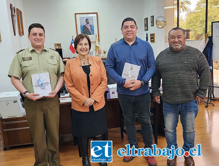 Municipio reconoció el trabajo de Carabineros y Bomberos que permitió salvar la vida al músico del Orfeón de Melipilla.