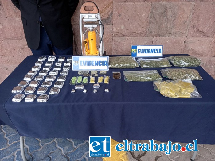 Esta es la droga y la prensa de calor hidráulica incautadas por la PDI.