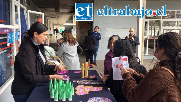 Equipos de salud realizaron campaña educativa en torno al VIH Sida.