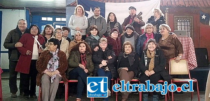 Integrantes de la escuela disfrutando de una reunión de camaradería, celebrando el Día del Dirigente y ‘Pasamos Agosto’.