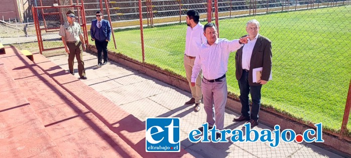 Autoridades visitaron el Estadio Municipal previo al partido entre Unión San Felipe y Santiago Wanderers.