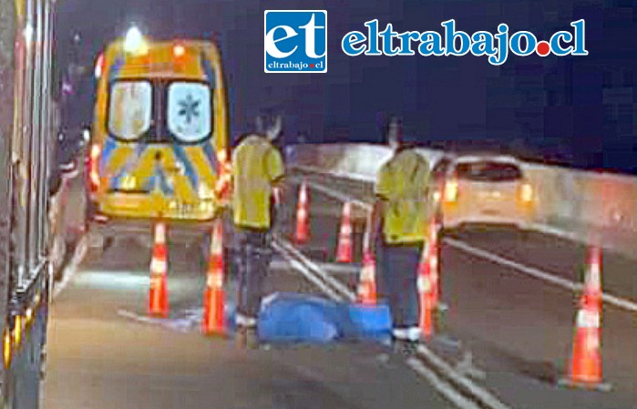 El cruzar la ruta en un sector indebido habría causado el accidente que costó la vida a un hombre en la Ruta 60 CH la madrugada de este domingo. (Foto redes sociales)